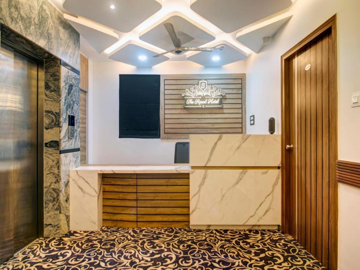 The Superb Hotel Pvt Ltd Χιντεραμπάντ Εξωτερικό φωτογραφία