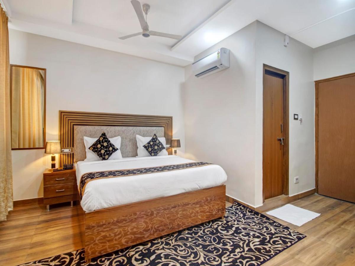 The Superb Hotel Pvt Ltd Χιντεραμπάντ Εξωτερικό φωτογραφία